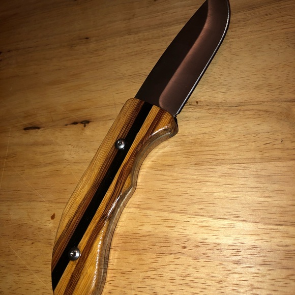 Knife - Picture 2 of 4